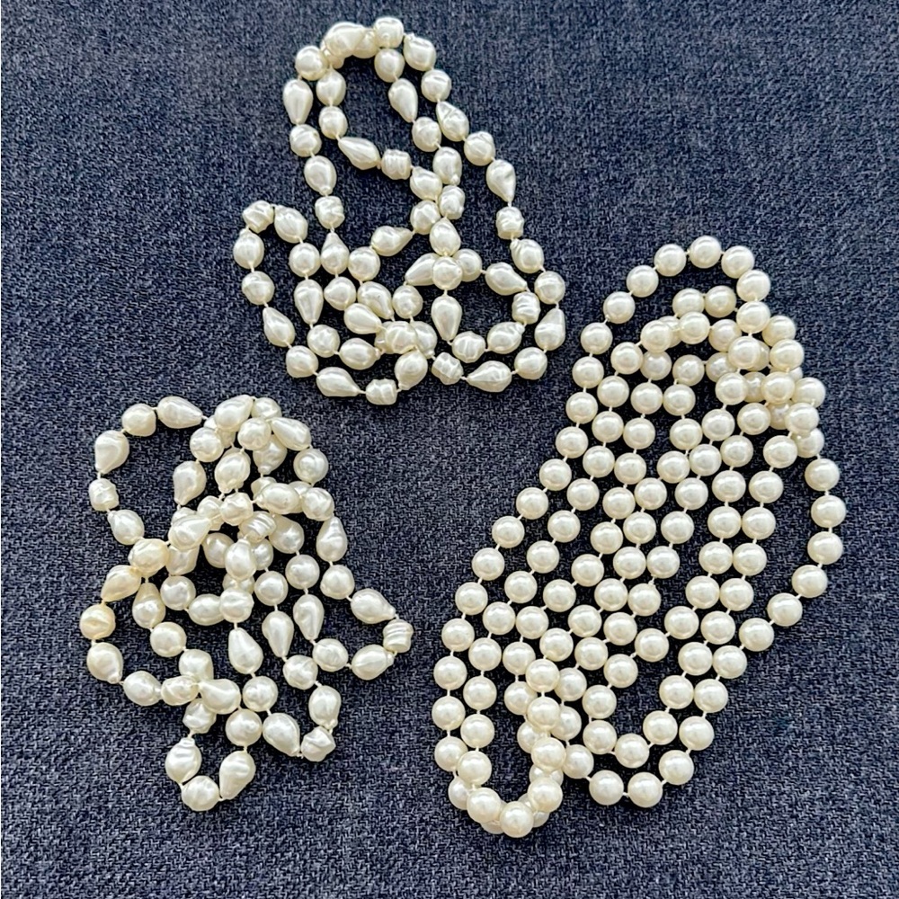 LOT of 3 vintage faux cream coloured pearls necklace